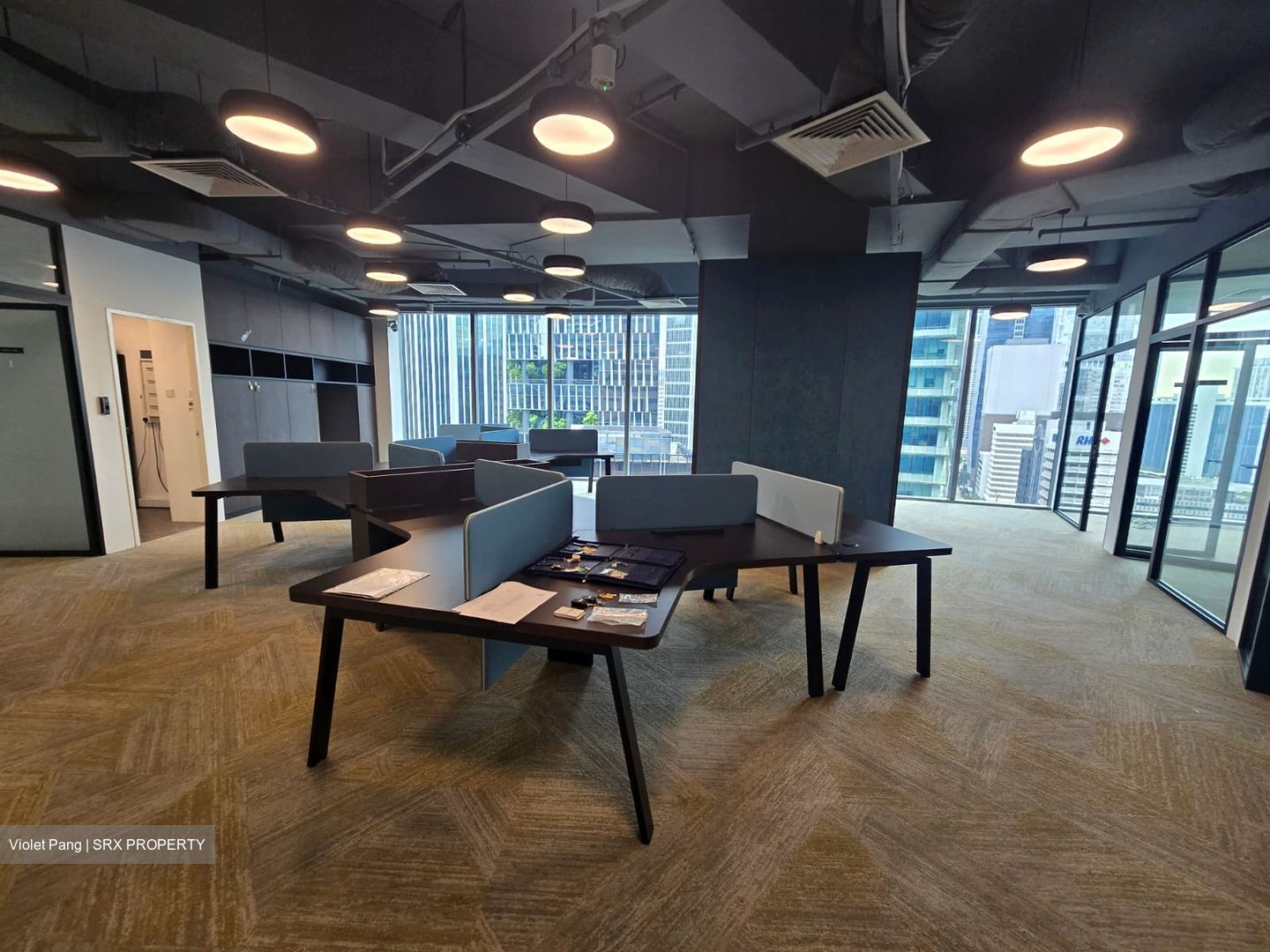 PLUS (D1), Office #570086141